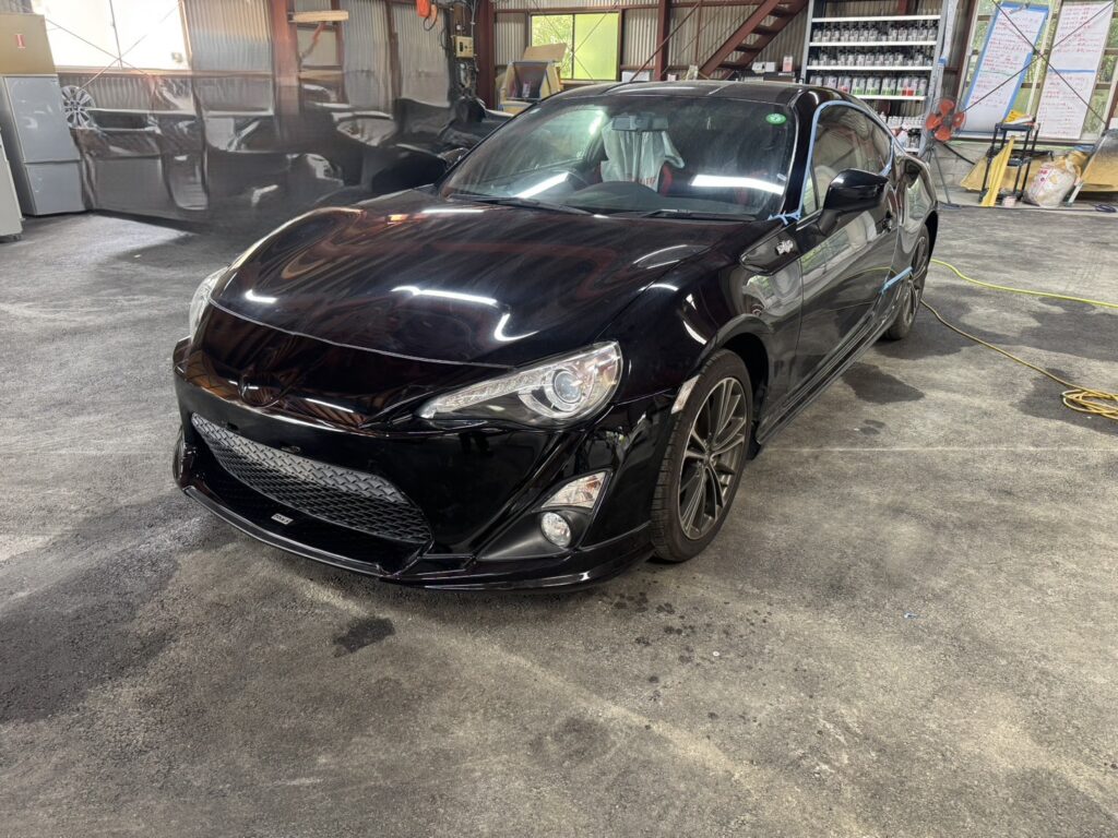 ﾄﾖﾀ86　鈑金塗装